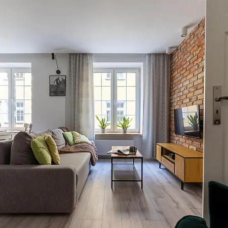 Glow - Chlebnicka, Old Town & Neptun Fontanna *