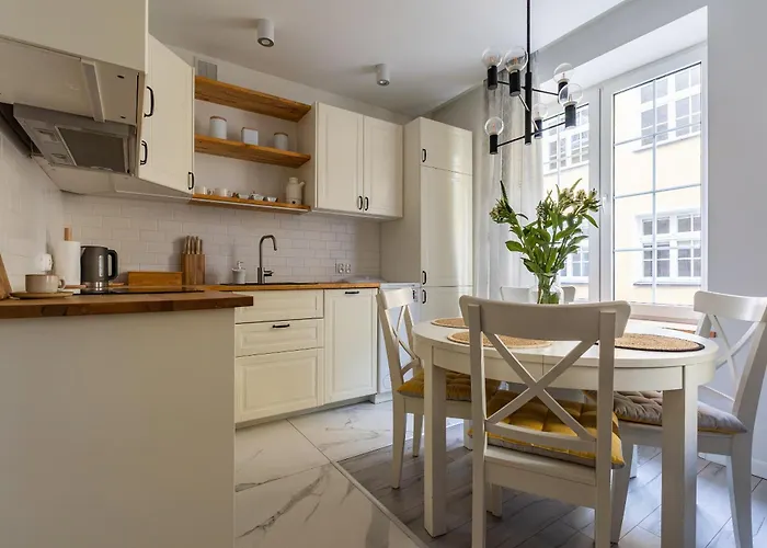 Apartment Glow - Chlebnicka, Old Town & Neptun Fontanna